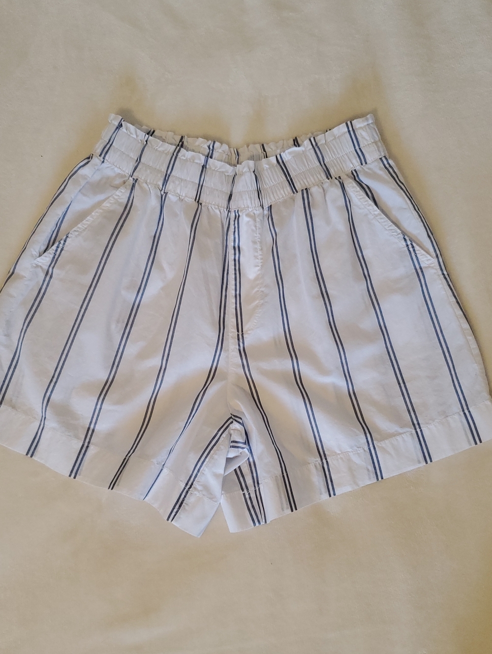 Aerie White Shorts with Navy Vertical Stripes - High Waist M